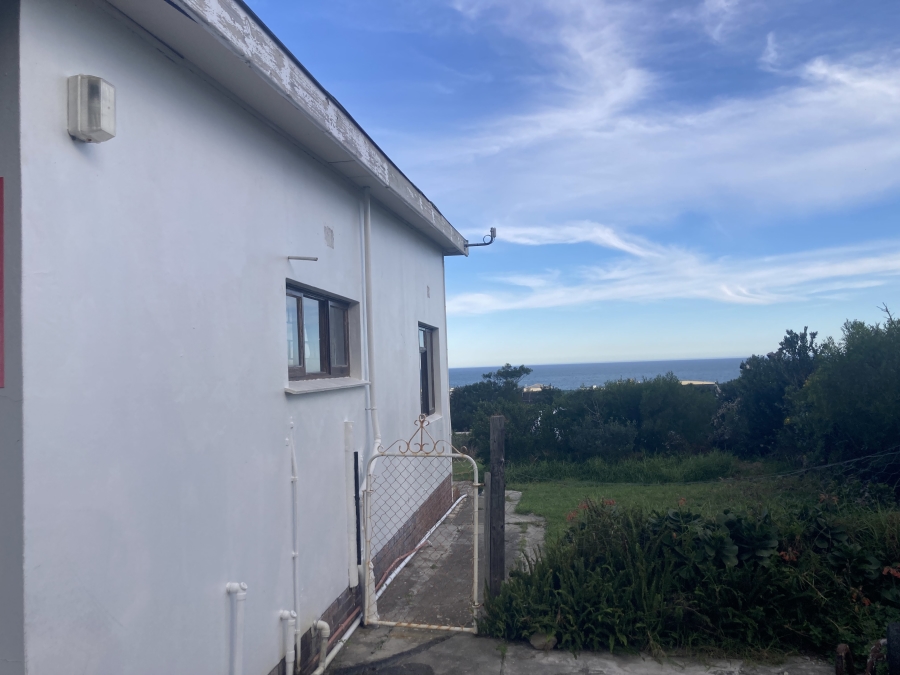 3 Bedroom Property for Sale in Sunny Seas Estate Western Cape